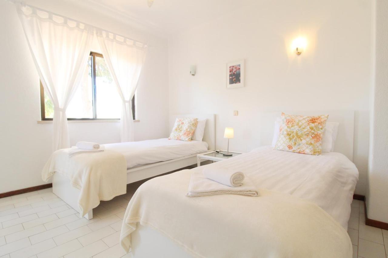 T3 Holiday Cottage Near The Beach | C225 Porches  Eksteriør billede
