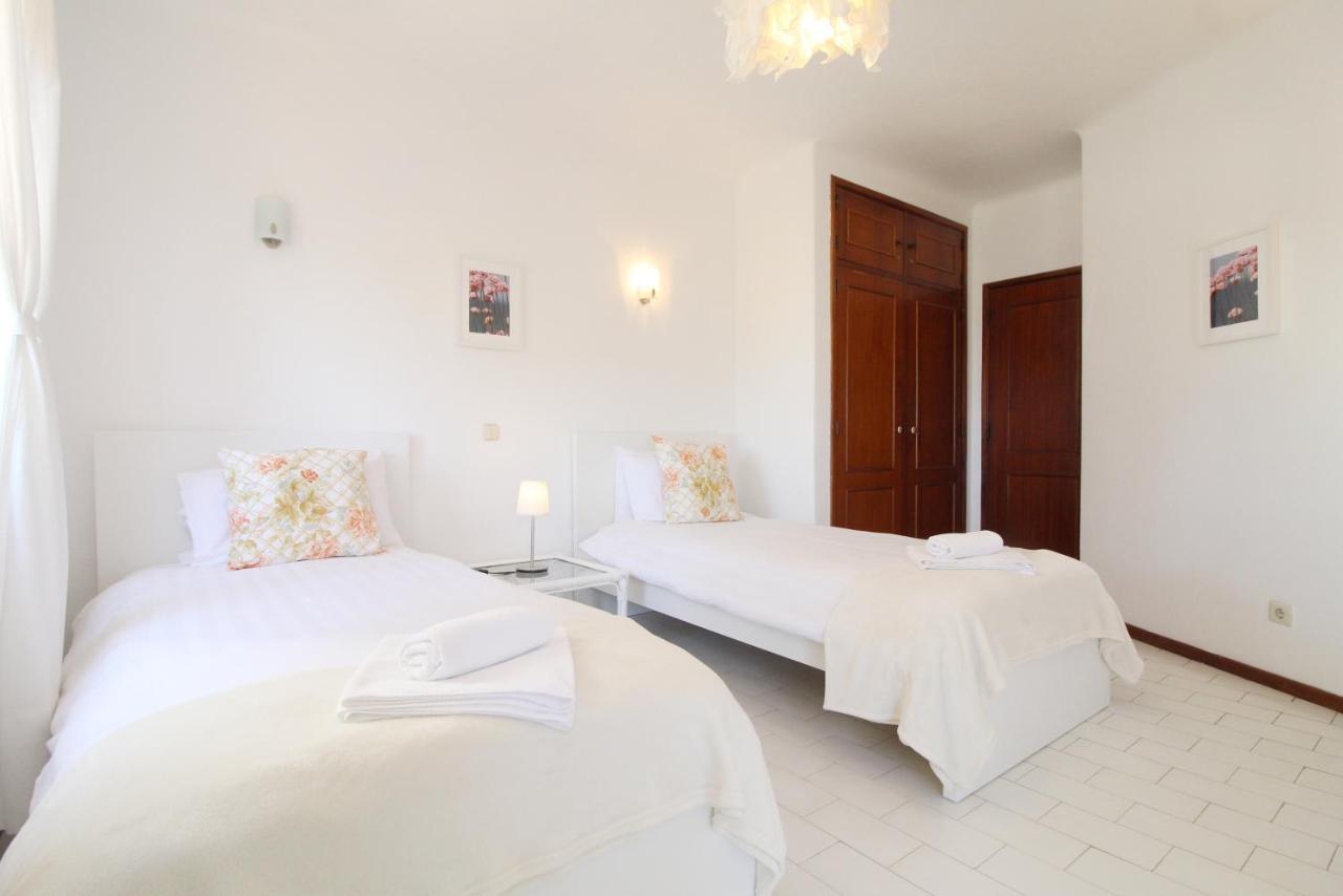 T3 Holiday Cottage Near The Beach | C225 Porches  Eksteriør billede