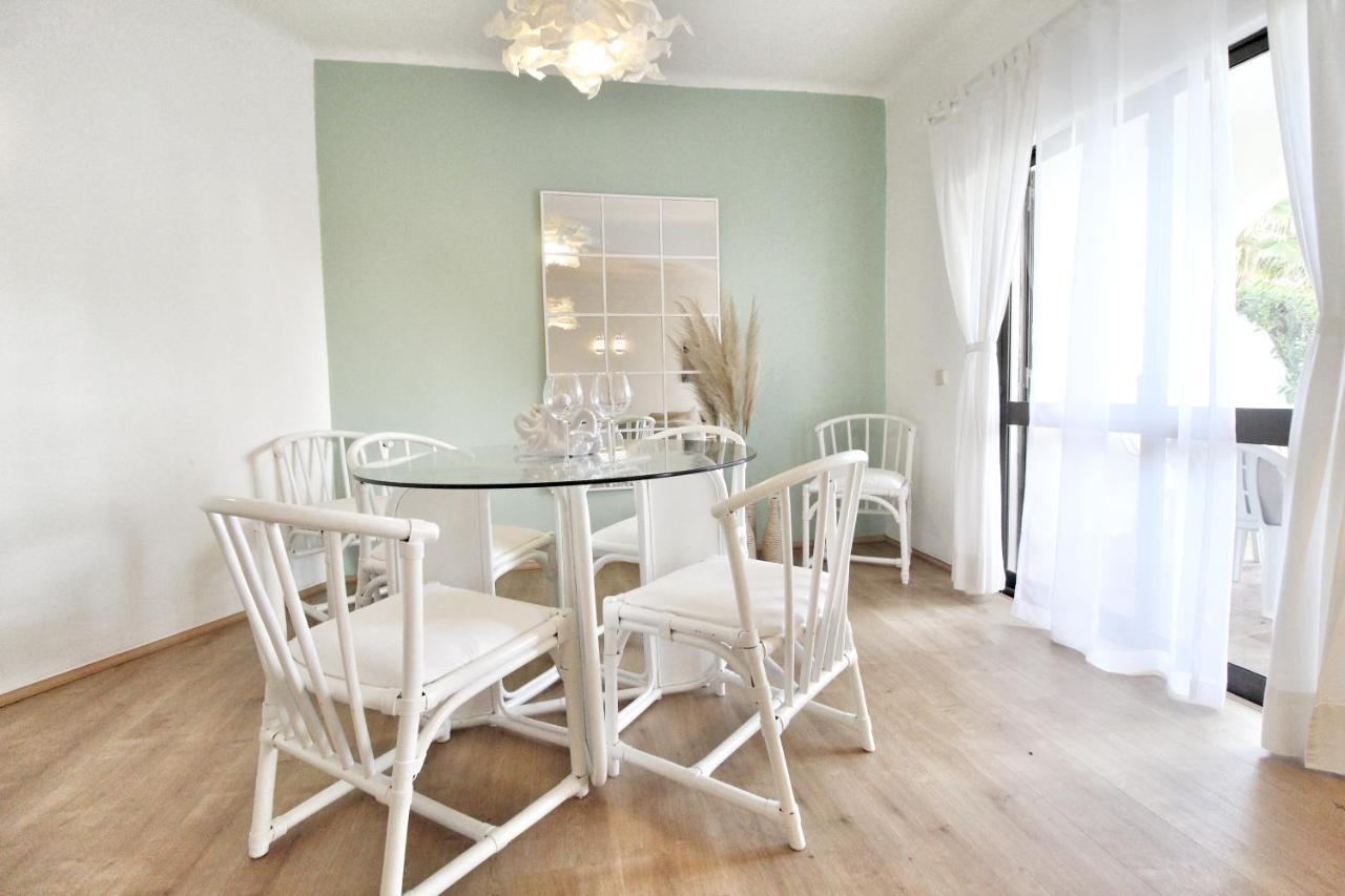 T3 Holiday Cottage Near The Beach | C225 Porches  Eksteriør billede