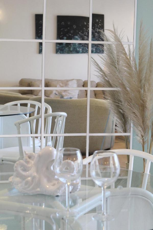 T3 Holiday Cottage Near The Beach | C225 Porches  Eksteriør billede